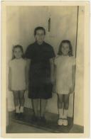 Maria Cecília Alvorado com as filhas